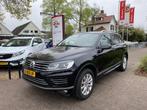 Volkswagen TOUAREG 3.0 TDI R-LINE / LEDER / AIRCO-ECC / PANO, Auto's, Volkswagen, Automaat, 15 km/l, Euro 6, Elektrische achterklep
