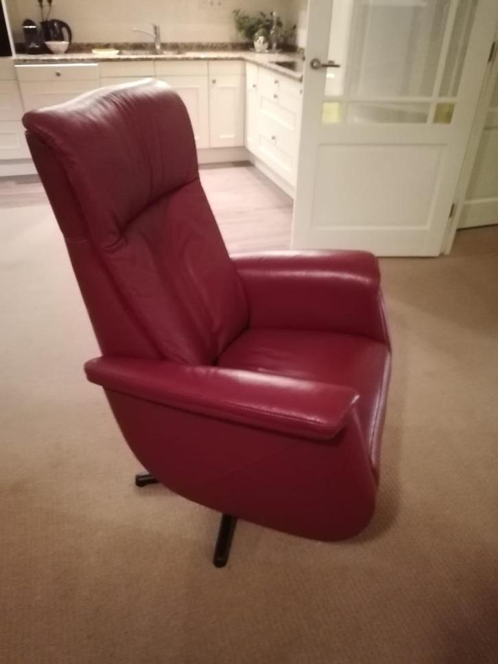 Meubelzorg leren design relax fauteuil handmatig, Huis en Inrichting, Fauteuils, Gebruikt, Leer, 50 tot 75 cm, Minder dan 75 cm