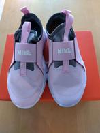 Nieuwe Nike Flex Runner 2 maat 31, Kinderen en Baby's, Kinderkleding | Schoenen en Sokken, Ophalen, Meisje, Sportschoenen, Nieuw