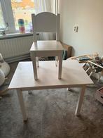 Ikea bureau met krukje - kindermeubels, Kunststof, Gebruikt, Tot twee personen, Rechthoekig