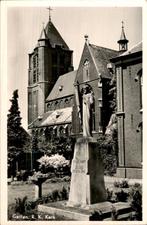 R.K. Kerk en Heilig Hartbeeld, Geffen, Ophalen of Verzenden, 1920 tot 1940, Ongelopen, Noord-Brabant
