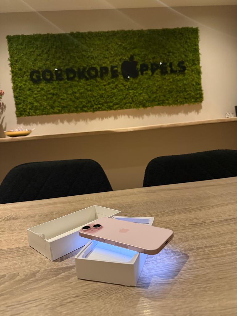 iPhone 15 128GB Roze | nieuw/ongebruikt, Ophalen, 128 GB, IPhone 15, Apple