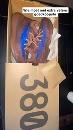 Yeezy 380 Bruin - Zo goed als nieuw, Ophalen of Verzenden, Zo goed als nieuw, Overige typen