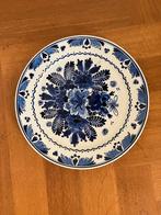 Delfts Blauw bord uit 1916 met bloemen, Ophalen of Verzenden