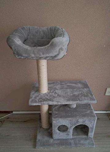 Kattenmand  beschikbaar voor biedingen