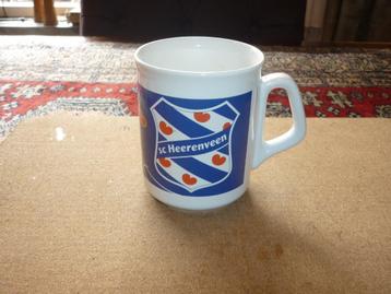 Mooie Heerenveen mok in zeer goede en mooie staat beschikbaar voor biedingen