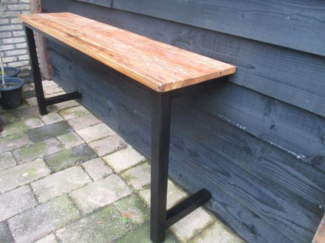 bijzonder fraaie side table / haltafel industrieel hout 160, Huis en Inrichting, Tafels | Sidetables, Zo goed als nieuw, 25 tot 50 cm