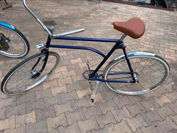 Zelfbouw fiets beschikbaar voor biedingen