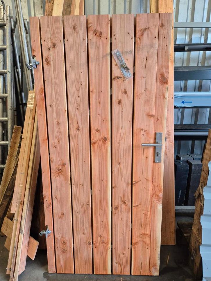 Douglas houten poortdeur schuttingdeur met ijzeren frame, Tuin en Terras, Tuinpoorten, Nieuw, Looppoort, Hout, 150 tot 200 cm
