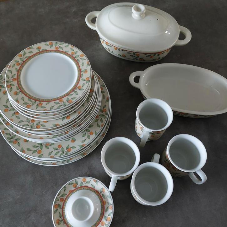 Compleet Koffietijd Artdesign  servies 4 delig, Huis en Inrichting, Keuken | Servies, Overige stijlen, Porselein, Ophalen