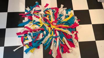 Hondenvoerkussen. beschikbaar voor biedingen