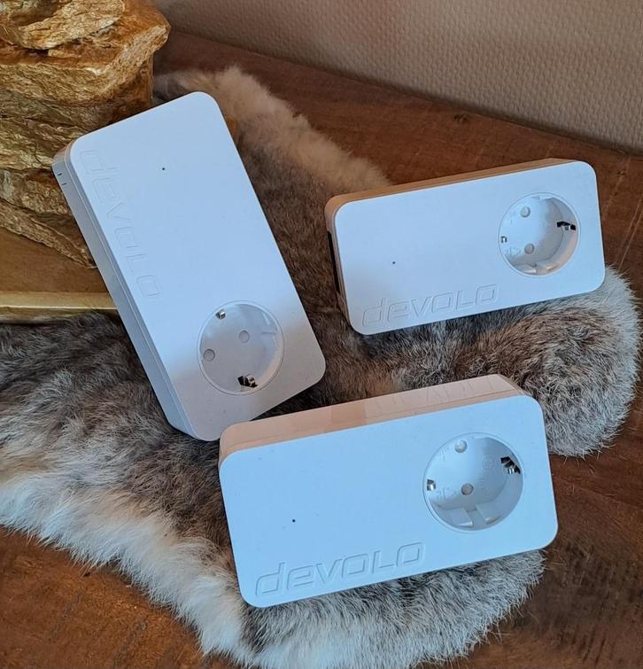 Devolo 1220 triple+  met starterkit 550+ duo, Computers en Software, WiFi-versterkers, Zo goed als nieuw, Ophalen of Verzenden