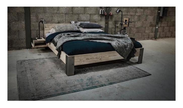 Bed Bedframe + Matras & Topper 140 cm, Huis en Inrichting, Slaapkamer | Bedden, Zo goed als nieuw, Tweepersoons, 140 cm, Hout