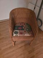 Rotan Stoel met Kussen, Gebruikt, Bruin, Ophalen of Verzenden, Landelijk