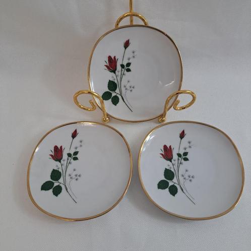 Drie onderzetters Winterling Roslau. Kleine dessertbordjes, Huis en Inrichting, Keuken | Servies, Gebruikt, Kop(pen) en/of Schotel(s)