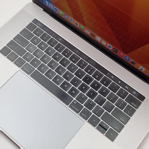 Macbook Pro 15 Inch 2017 16GB/256GB/i7 Space Gray, Computers en Software, Windows Laptops, Zo goed als nieuw