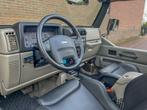 Jeep Wrangler 4.0i Automaat Sahara, Origineel NL, 79.000km N, Auto's, Jeep, Automaat, 450 kg, Gebruikt, Beige