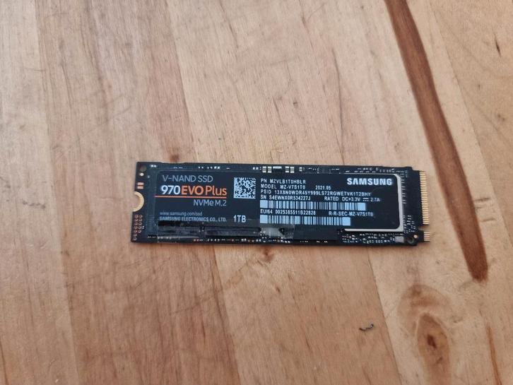 Samsung NVMe 970 Evo Plus 1TB (meerdere), Computers en Software, Harde schijven, Zo goed als nieuw, Laptop, Intern, SSD, Overige aansluitingen