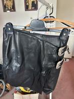 Nepleren rok met gespen Forever21, Kleding | Dames, Maat 38/40 (M), Zwart, Ophalen of Verzenden, Zo goed als nieuw