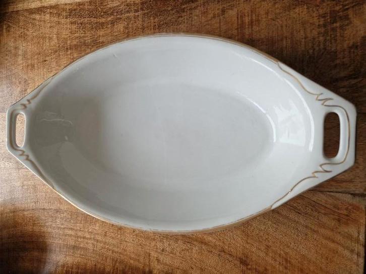 Ovale serveerschaal met gouden rand, Antiek en Kunst, Antiek | Schalen, Ophalen of Verzenden