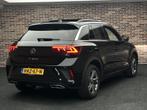 Volkswagen T-Roc 1.5 TSI R-Line Panorama Led IQ Camera Virtu, Voorwielaandrijving, 4 cilinders, 150 pk, Zwart