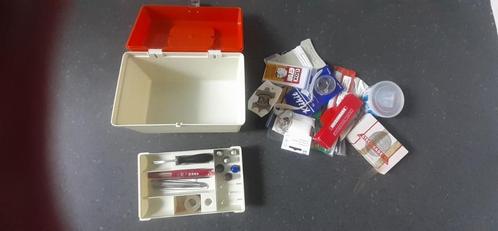 Naaidoosje, Hobby en Vrije tijd, Overige Hobby en Vrije tijd, Gebruikt, Ophalen