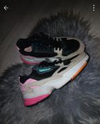 Adidas sneakers, Kleding | Dames, Schoenen, Adidas, Wit, Ophalen of Verzenden, Sneakers of Gympen