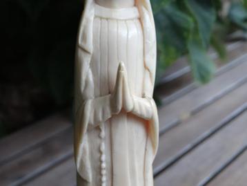 Maria beeld, madonna, slang, Lourdes, rozenkrans, heilige