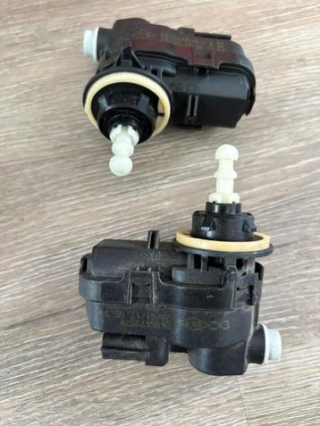 4x originele stelmotor koplamp voor diverse Renaults beschikbaar voor biedingen