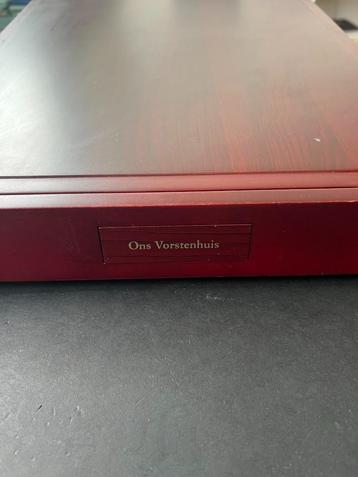 Ons Vorstehuis Edel Collectie  40 verzilverde  penningen beschikbaar voor biedingen