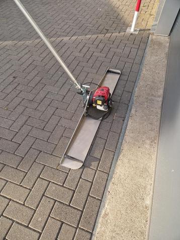 Betontrilbalk beschikbaar voor biedingen
