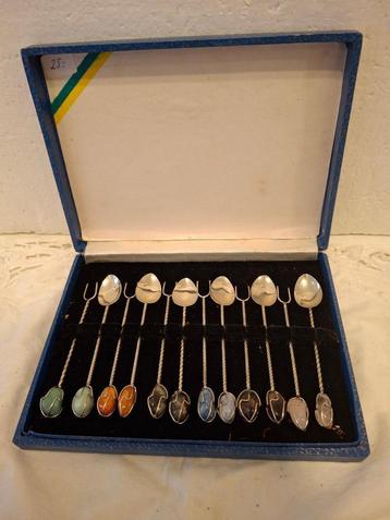 6 seventies lepeltjes & 6 cocktailvorkjes - halfedelstenen beschikbaar voor biedingen