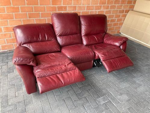 Leder 3 zit salon / sofa met 2 elec relaxen, Huis en Inrichting, Banken | Sofa's en Chaises Longues, Gebruikt, Leer, Ophalen