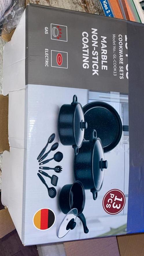 TE KOOP   NIEUW  Pannenset - Cookware sets, Huis en Inrichting, Keuken | Potten en Pannen, Nieuw, Pannenset, Ophalen of Verzenden