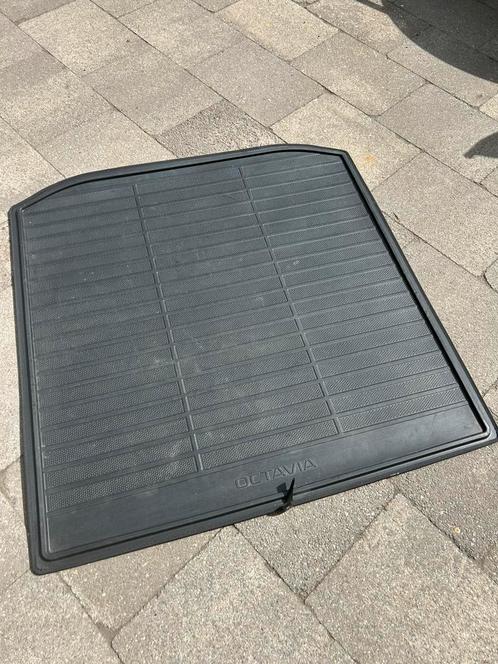 Kofferbak beschermmat Skoda Octavia, Auto diversen, Kofferbakmatten, Zo goed als nieuw, Ophalen of Verzenden