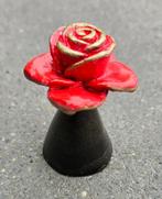 mini urn / asurn / RODE ROOS/ brons