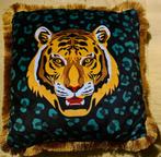 Tijger Kussen met Gouden Franjes, Ophalen of Verzenden, Zo goed als nieuw, Geel, Vierkant