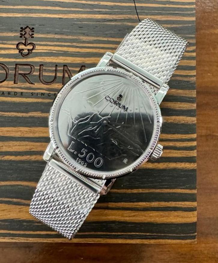 Corum Coin Watch - Zeldzaam en Elegant!, Sieraden, Tassen en Uiterlijk, Horloges | Heren, Nieuw, Polshorloge, Overige merken, Zilver