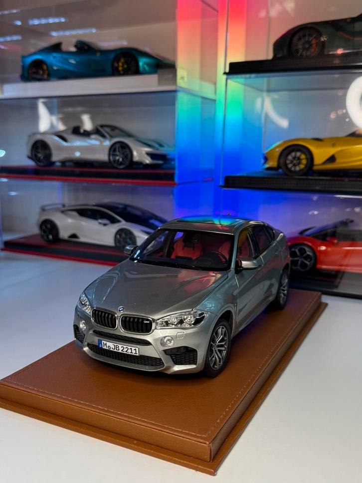Bmw x6m norev 1/18 dealer editie, Hobby en Vrije tijd, Modelauto's | 1:18, Zo goed als nieuw, Norev, Ophalen of Verzenden