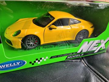 Welly Porsche 911 Carrera 4S 992 geel nieuw in doos 1:24 beschikbaar voor biedingen