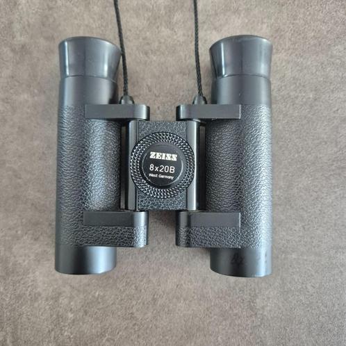 Zeiss compact 8x20B verrekijker, Audio, Tv en Foto, Optische apparatuur | Verrekijkers, Zo goed als nieuw, Dakkant (recht), 8 tot 12x