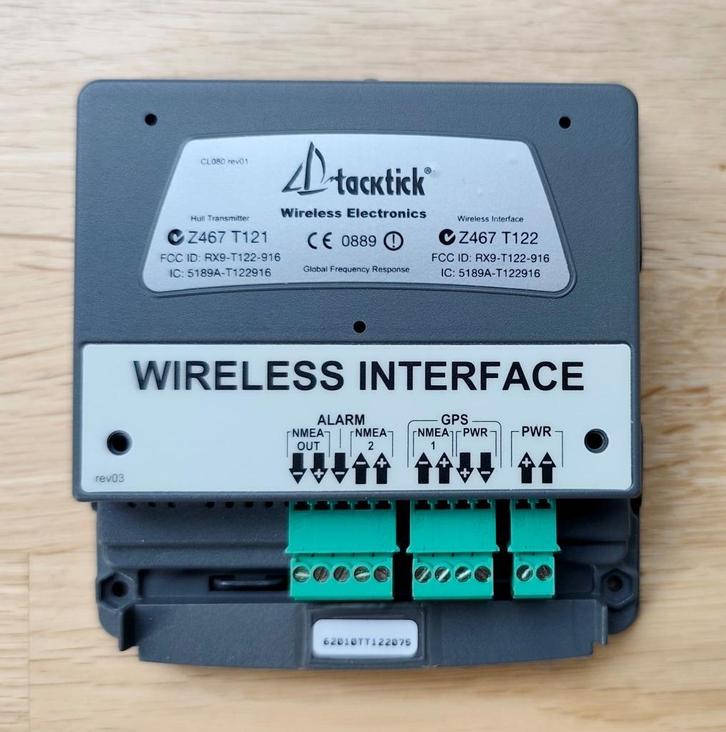 Raymarine TackTick T122 zender voor NMEA en GPS data., Watersport en Boten, Navigatiemiddelen en Scheepselektronica, Nieuw, Kabel of Apparatuur