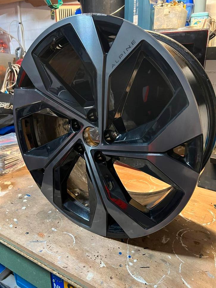 20 inch Alpine velg Renault Austral - Beschadiging, Auto-onderdelen, Banden en Velgen, Velg(en), Zomerbanden, 20 inch, 235 mm