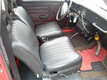 Stoelen en achterbank Saab 96. beschikbaar voor biedingen