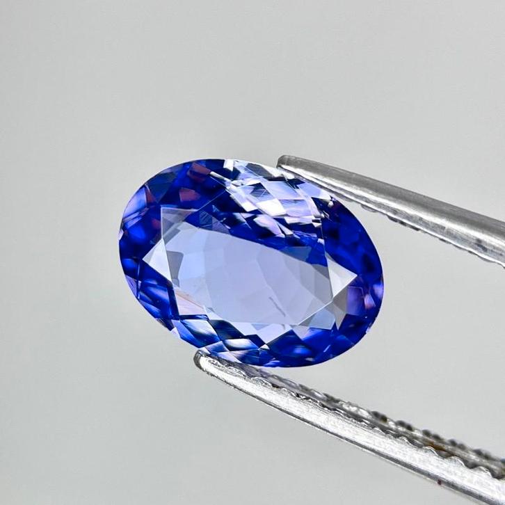 1.37ct Tanzaniet Topkwaliteit VVS, Sieraden, Tassen en Uiterlijk, Edelstenen, Ophalen of Verzenden