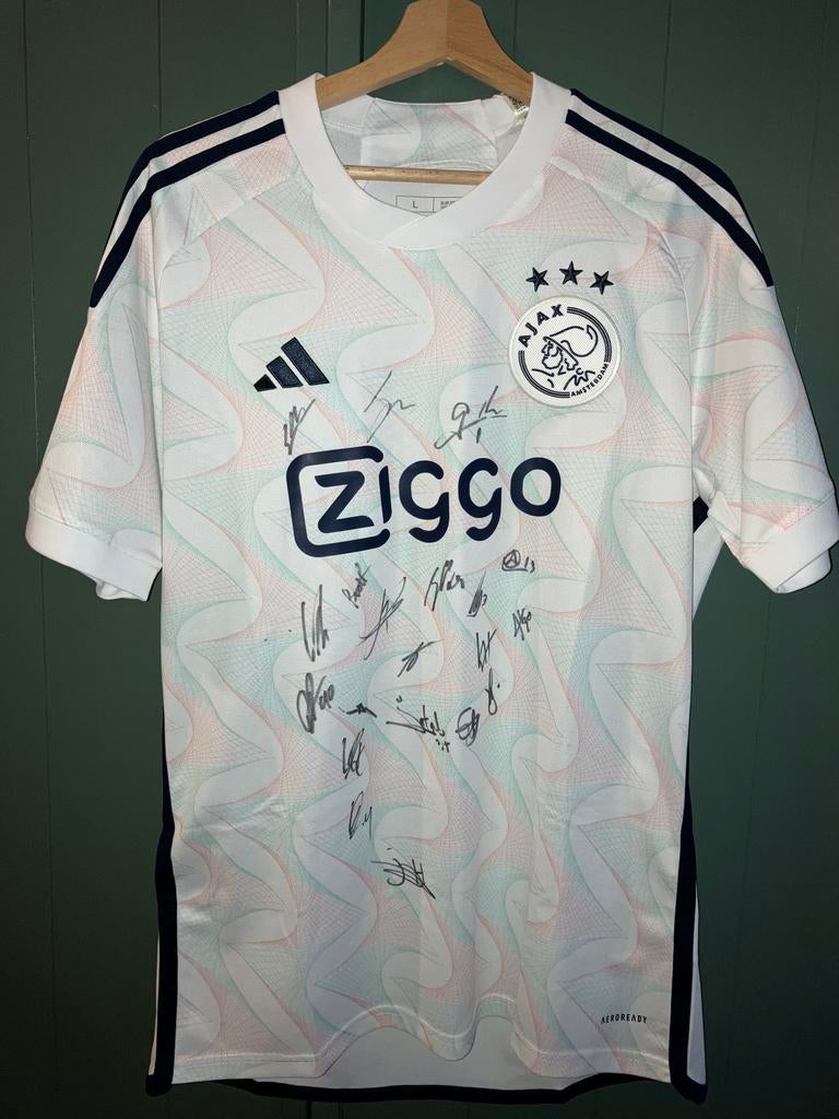 Ajax uitshirt 23/24 origineel met alle handtekeningen, Ophalen of Verzenden, Zo goed als nieuw, Shirt