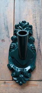 Vlaggenstokhouder van gietijzer in donkergroen, Ophalen, Nieuw