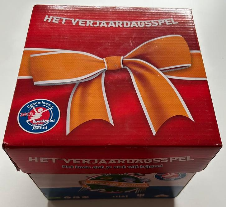 Ik hou van Holland Verjaardagsspel - de Bom - vaste prijs, Hobby en Vrije tijd, Gezelschapsspellen | Overige, Zo goed als nieuw