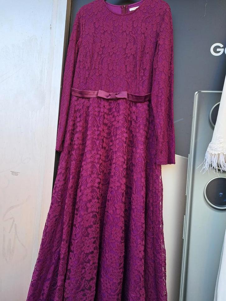 Paarse gelegenheidsjurk - Maat 46, Kleding | Dames, Jurken, Gedragen, Maat 46/48 (XL) of groter, Paars, Onder de knie, Ophalen of Verzenden