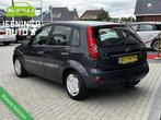 Ford Fiesta 1.4-16V Futura, Auto's, Ford, Voorwielaandrijving, Gebruikt, Zwart, 4 cilinders